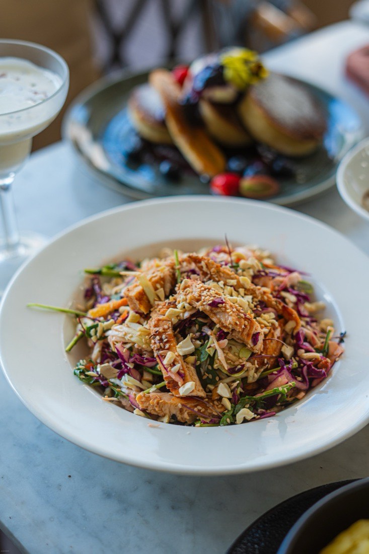 Sesame chicken slaw salad at Papparoti